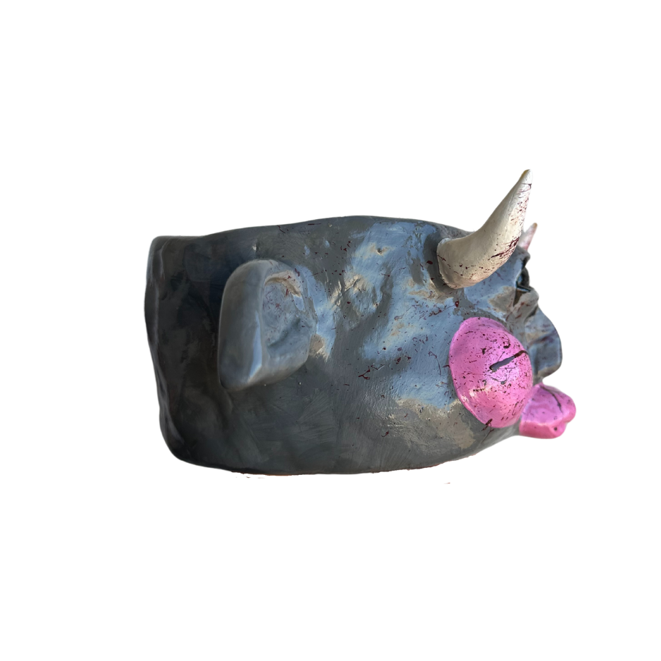 Horn(y) Ellie Skulptur