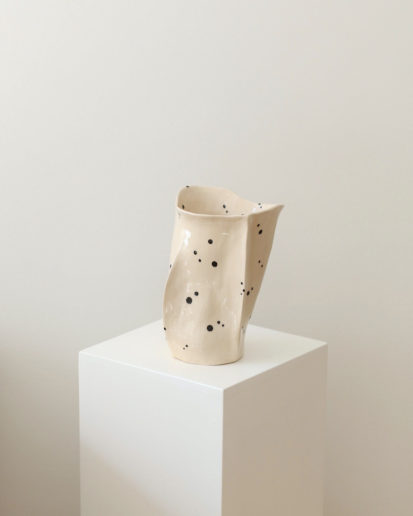Suz vase