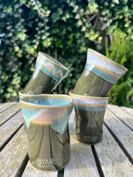 Handformad kopp - Grön/Grön (Mellan)