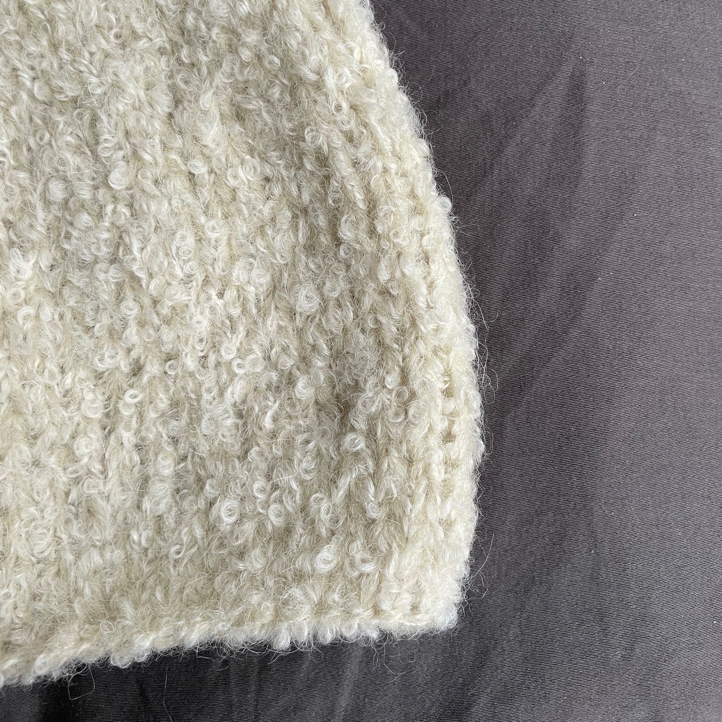 Off white hat