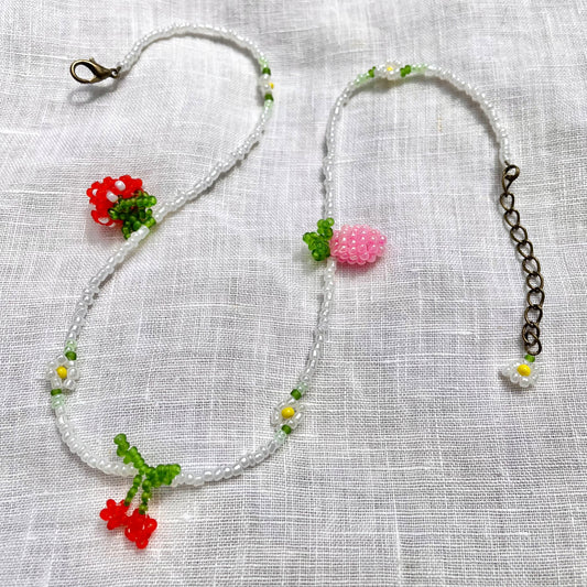 Pärlvit Silvrig Pärlchoker - Bär & Prästkragar