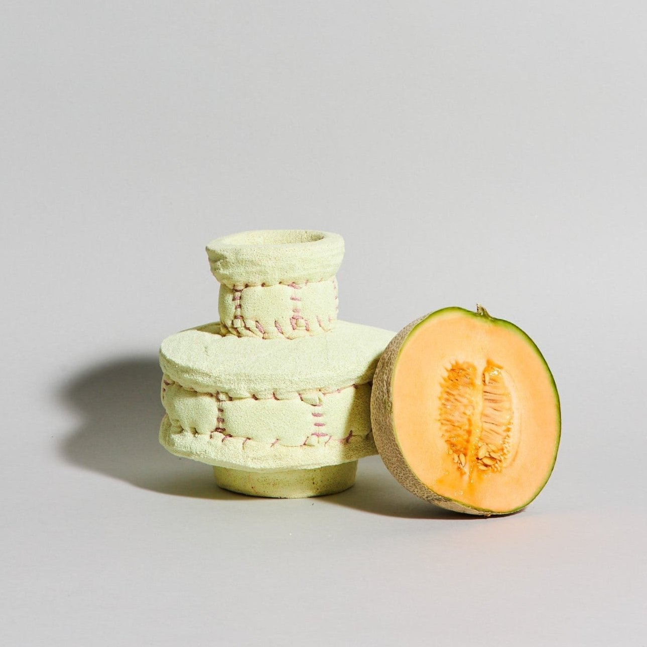 01. – Vas i svamp pastellgul