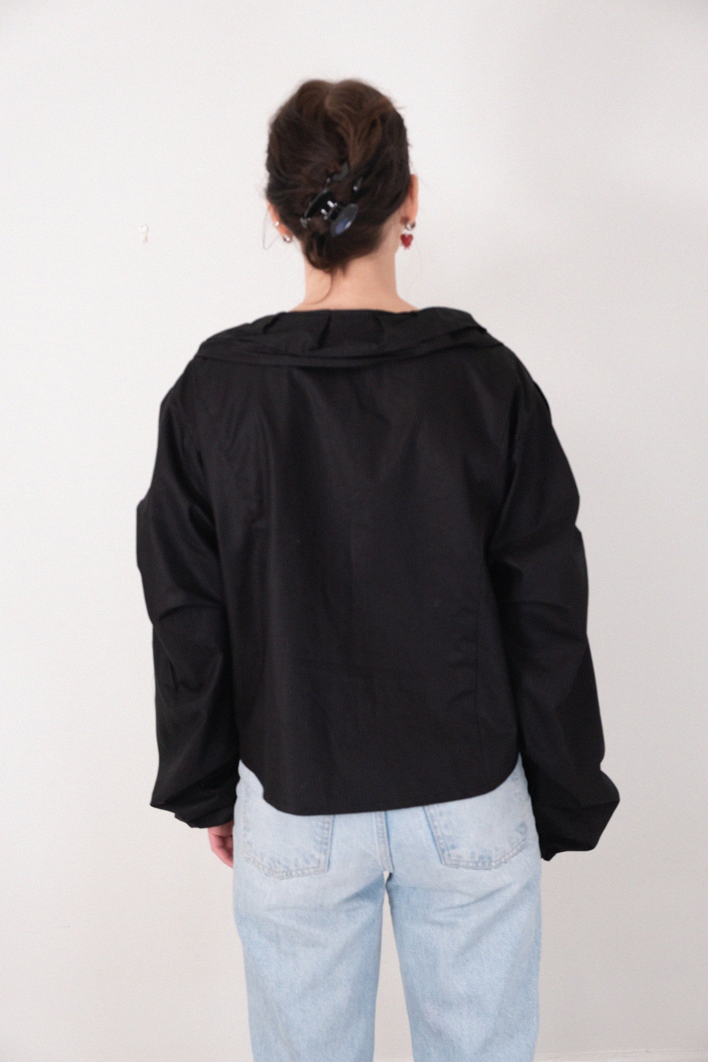 Shania Svart blus (Exklusiv)