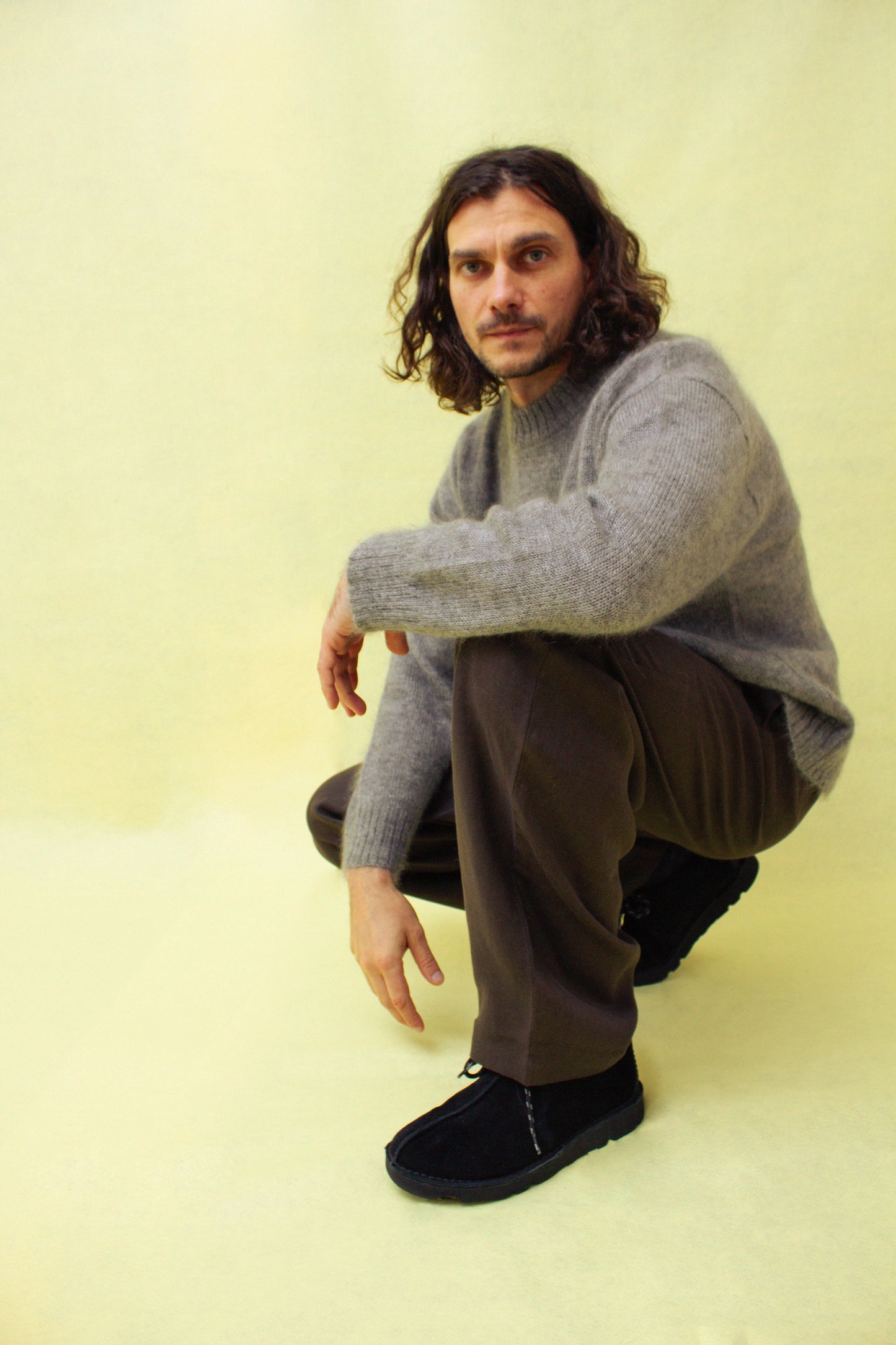 Grå Borstat Mohair & Siden Tröja