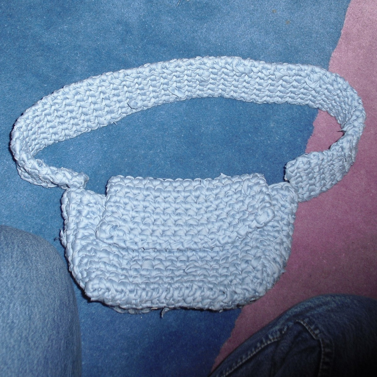 babyblå crossbody becky