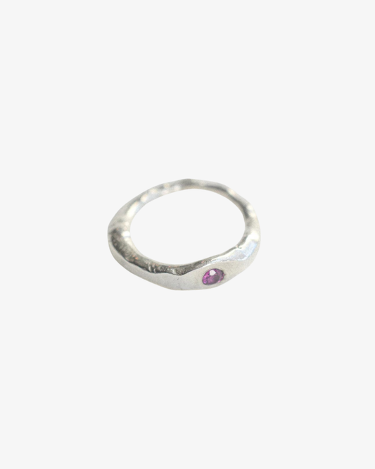Liten rodolit ring