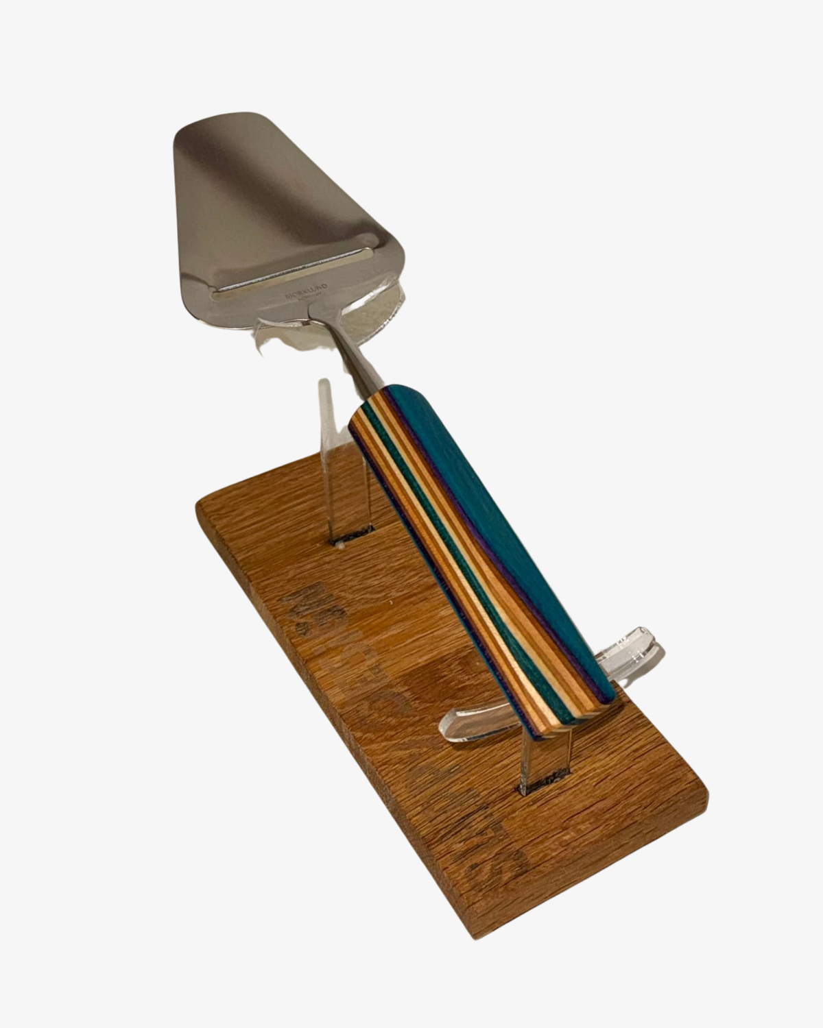 Osthyvel - återvunnen skateboard