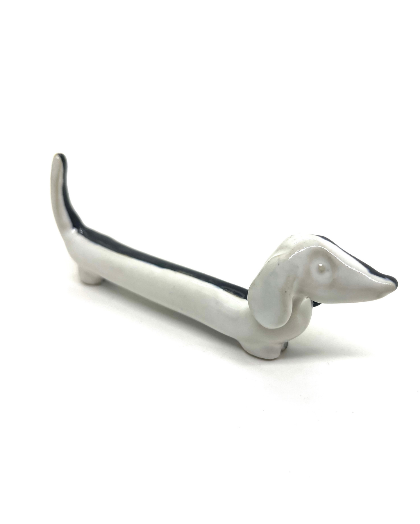 Keramik Butter Dachshund - svart och vit