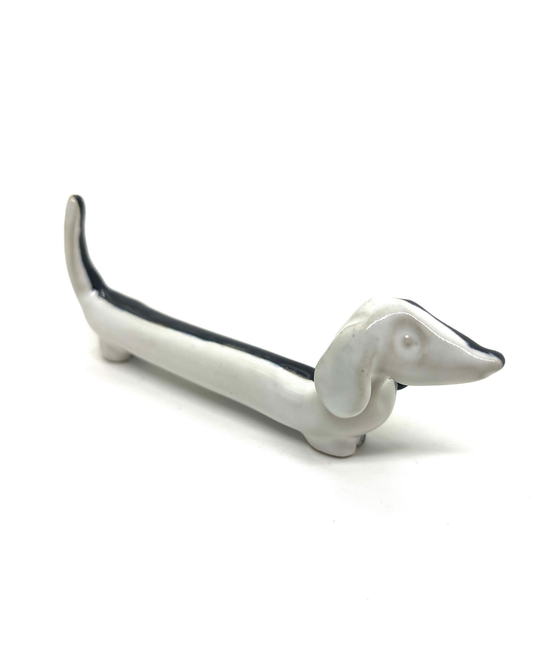 Keramik Butter Dachshund - svart och vit