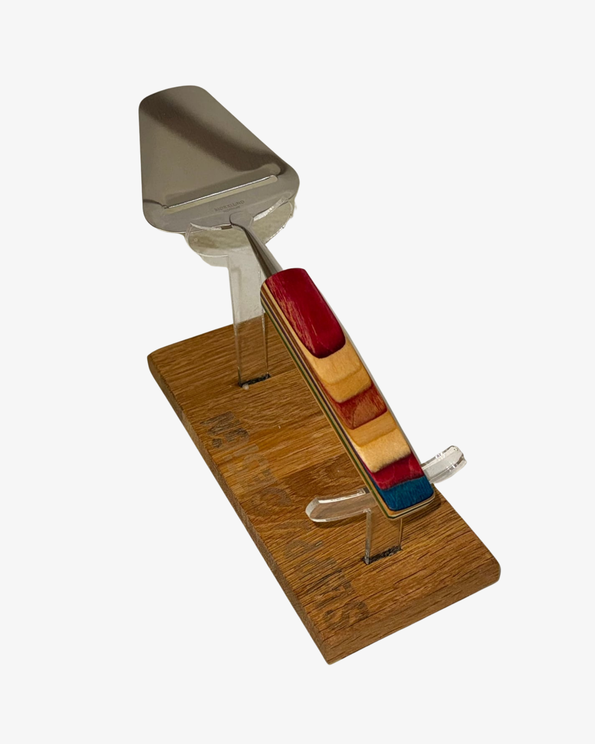 Osthyvel - återvunnen skateboard