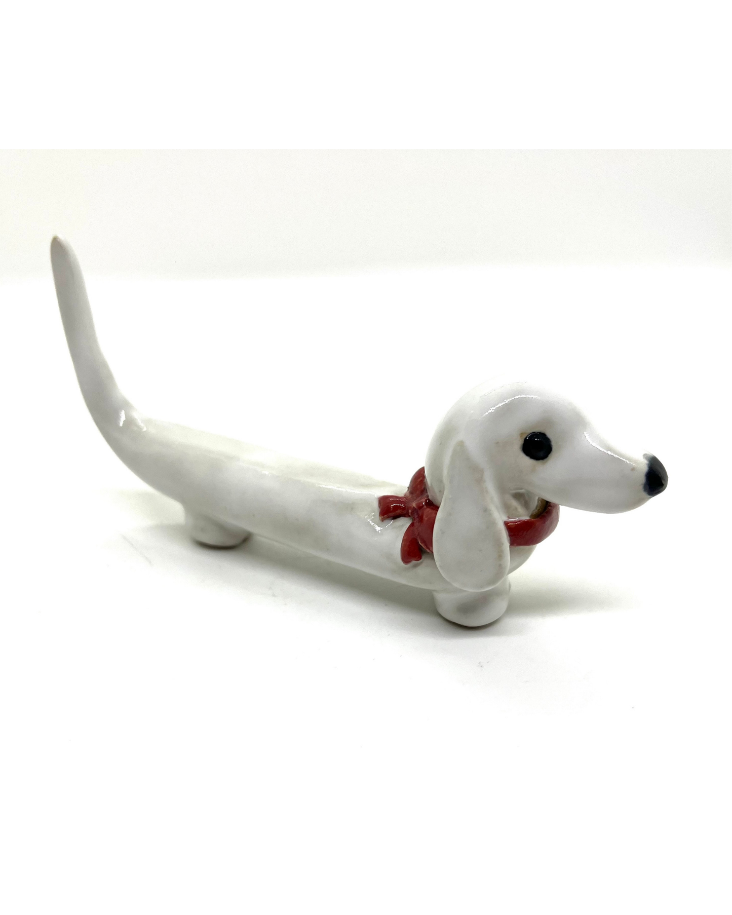 Ceramic Butter Dachshund - röd rosett
