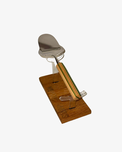 Osthyvel - återvunnen skateboard