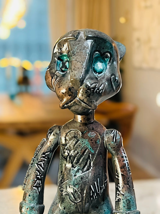 Graffiti Goldie Skulptur