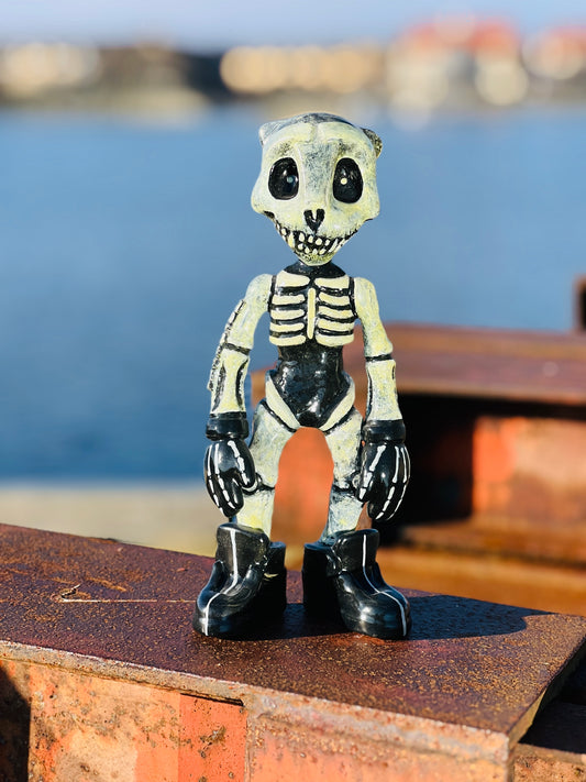 Momemto Mori Goldie Skulptur