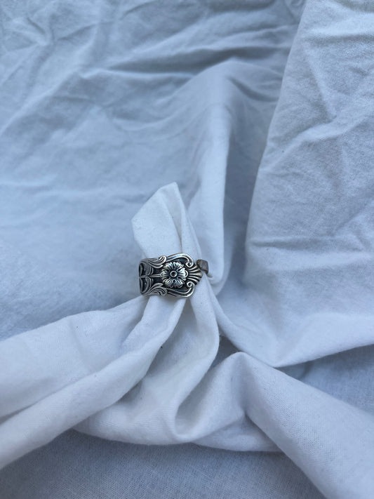 Dreamy Flower Silver ring