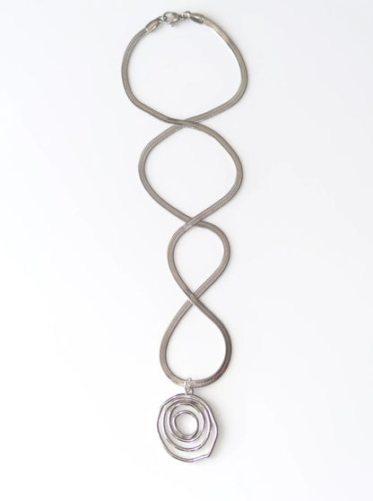 ZINNIA - Silver Virvel Halsband Vattentät
