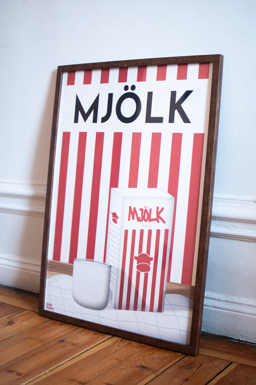 Röd Mjölk Poster