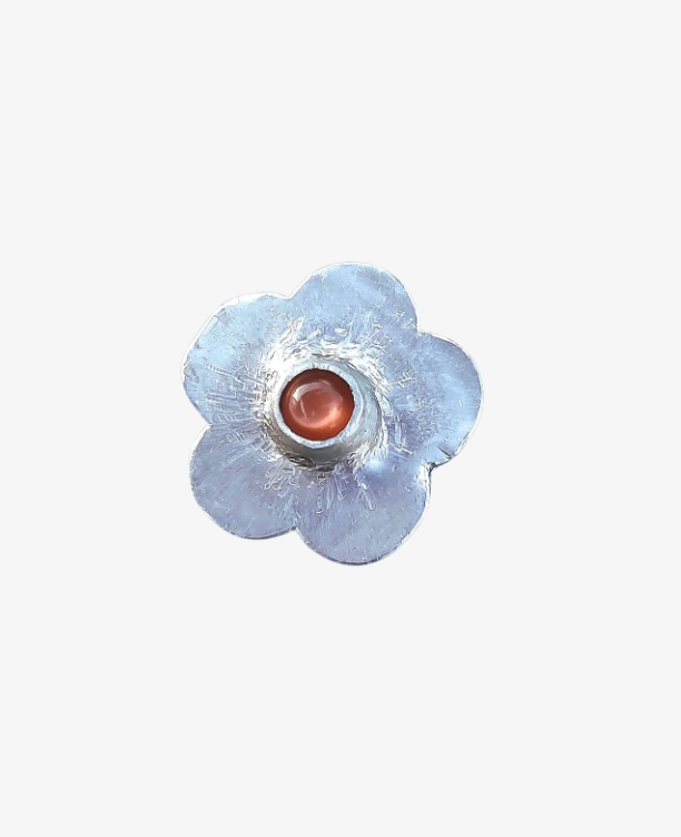 Eye of the flower - brosch, återvunnet aluminium