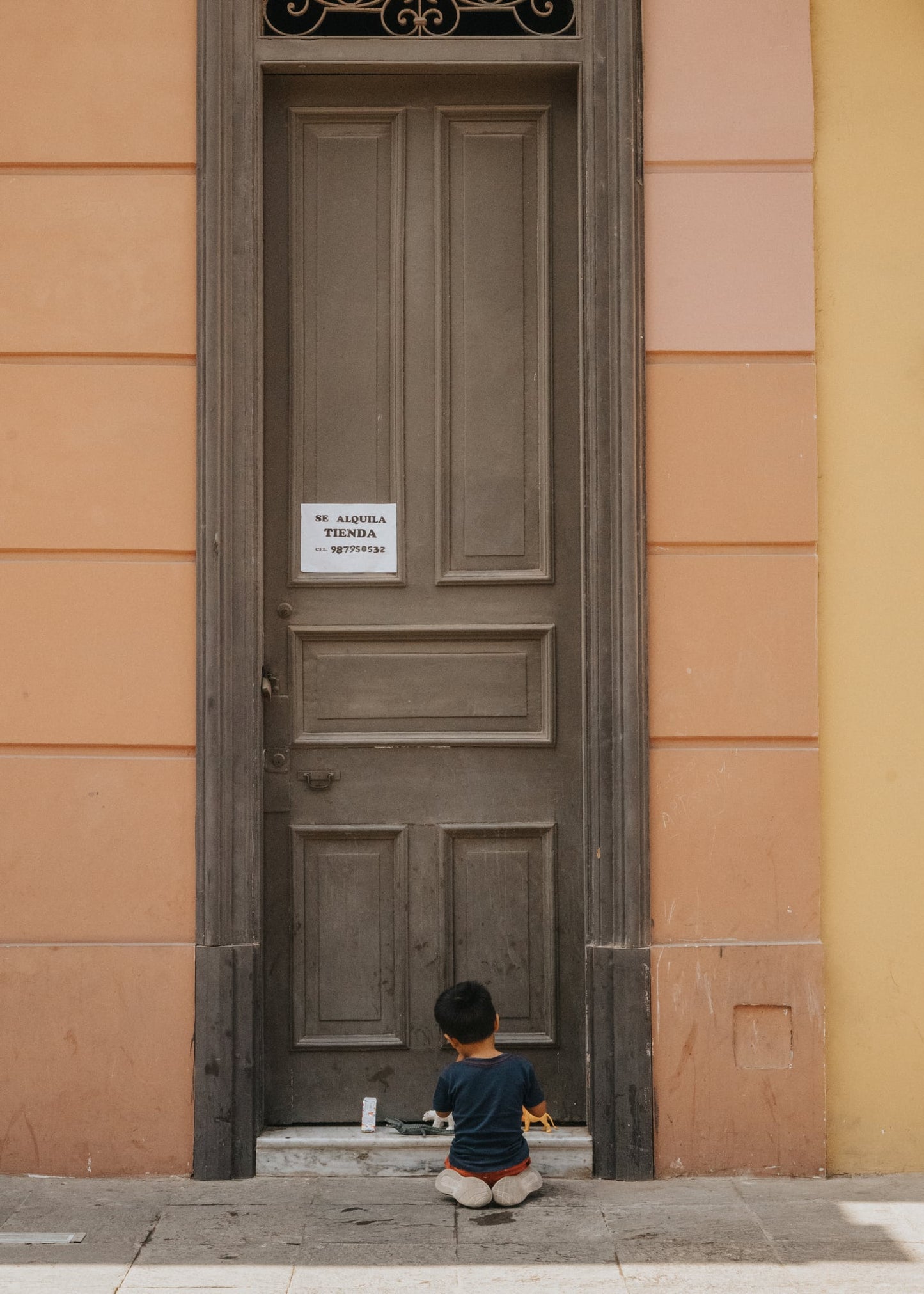 Image at position 1