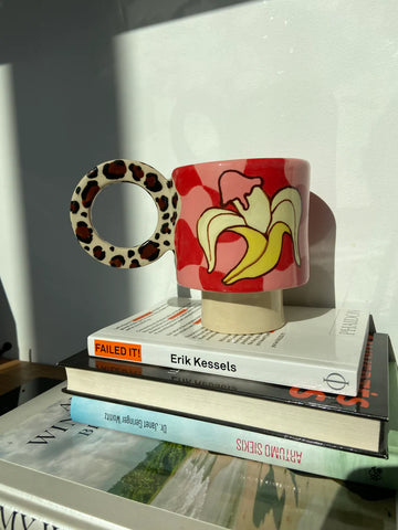 MUGS & CUPS