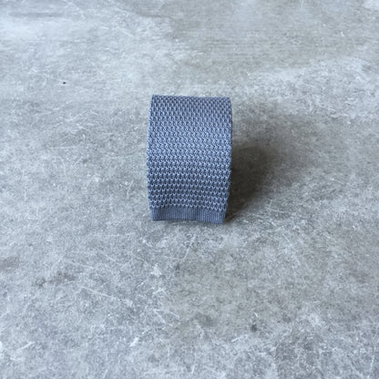 Granskott Stickad Slips