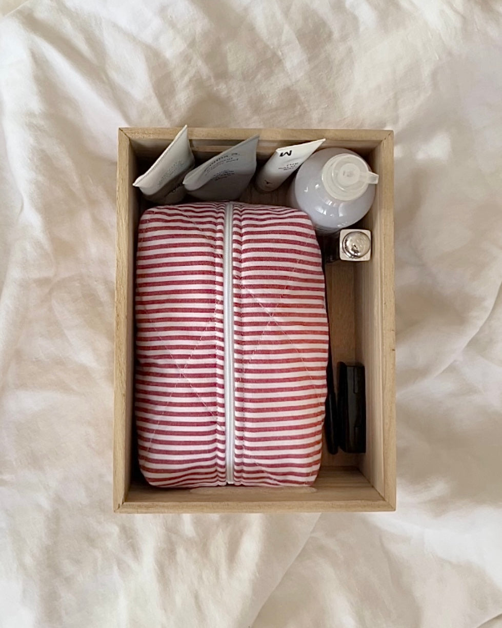 Upcycled makeup bag - Blue / Red