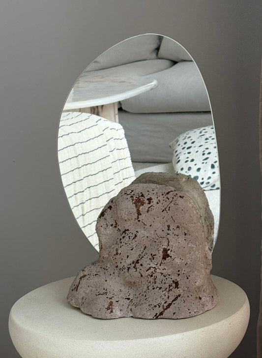 Image at position 1