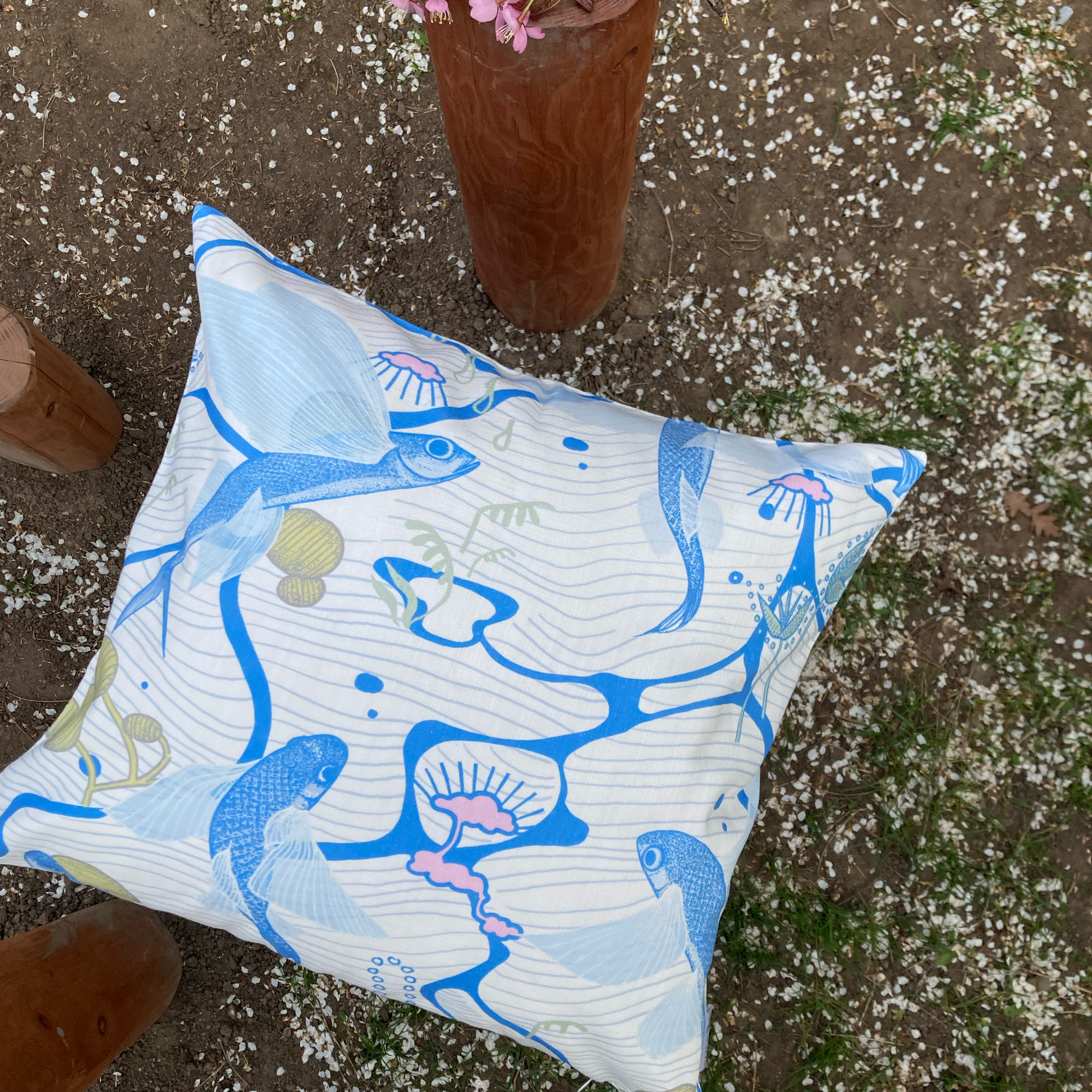 Image at position 1