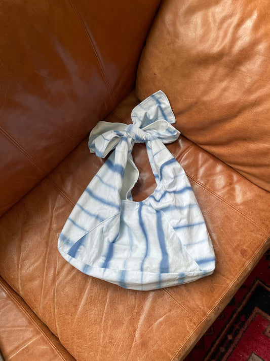 Image at position 1